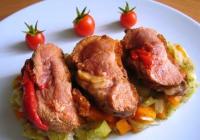 Magrets de Canard Farci sur Julienne de Lgumes