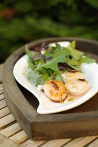 Saint-Jacques, Mesclun et leur Vinaigrette au Cacao Amer