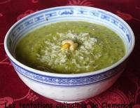 Soupe de Courgettes, Pesto et Fromage Fondu 