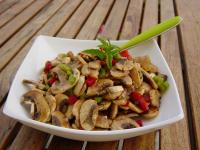 Salade de champignons  l\'huile de cpes