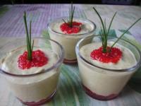 Mousse d\'asperges aux oeufs de lump