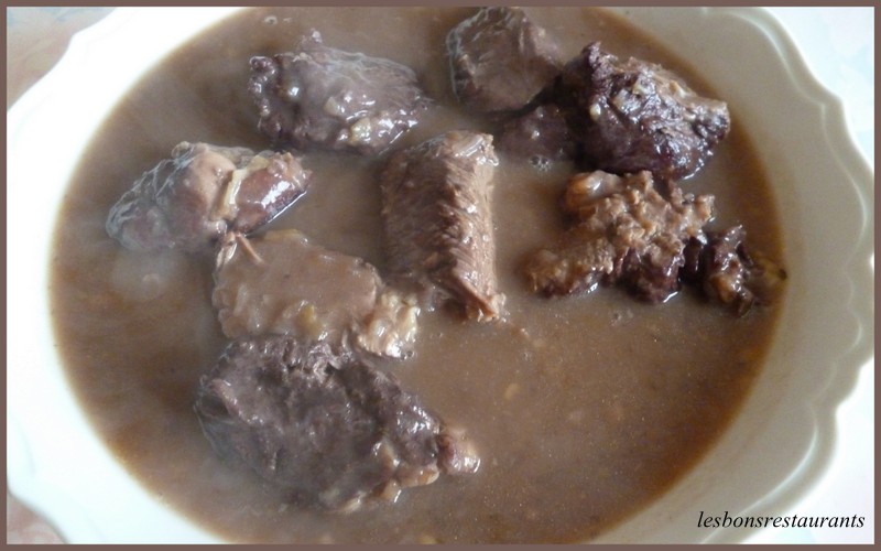 Boeuf Brais au Vin Rouge