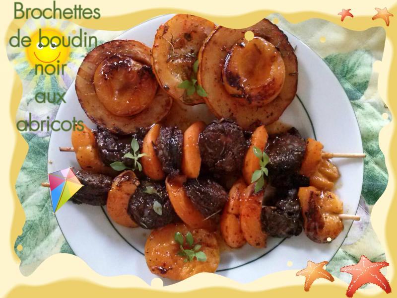 Brochettes de Boudin Noir aux Abricots Frais