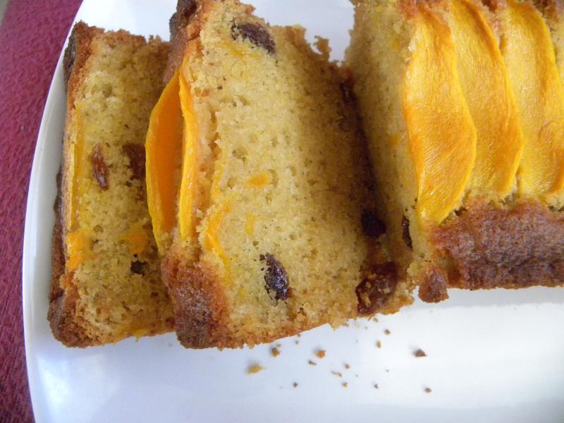 Cake  la Mangue, aux Raisins Secs et au Rhum