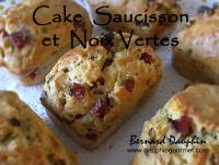 Cake au Saucisson et aux Noix Vertes