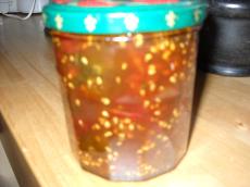 Confiture de Petites Tomates Noires et Basilic