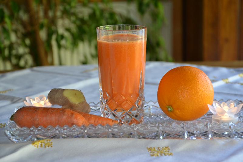 Jus de carottes, oranges & gingembre