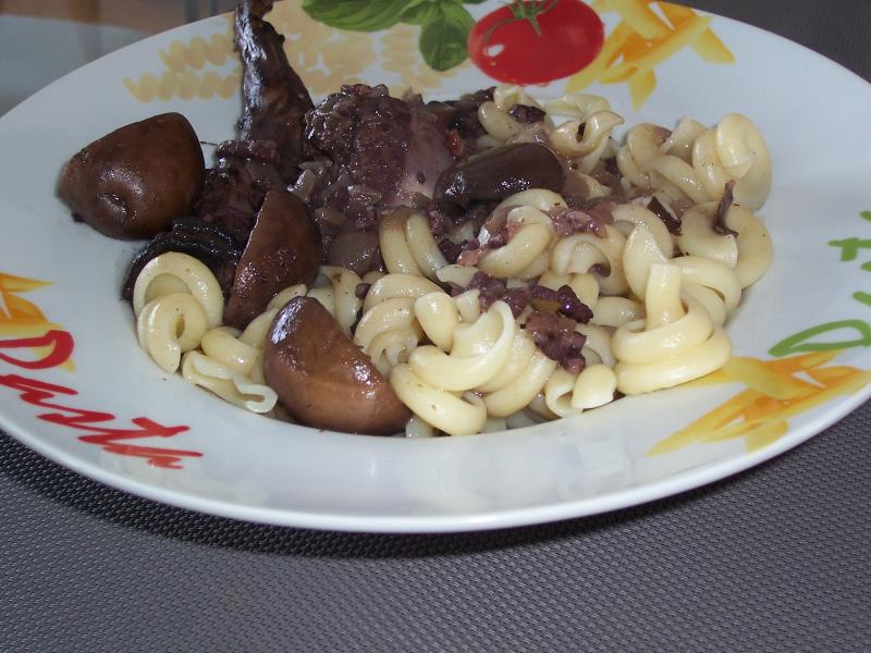 Lapin au Merlot et Champignons