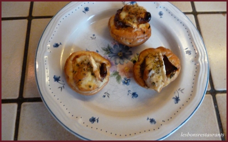 Minis Tartelettes aux Tomates Confites et au Brie