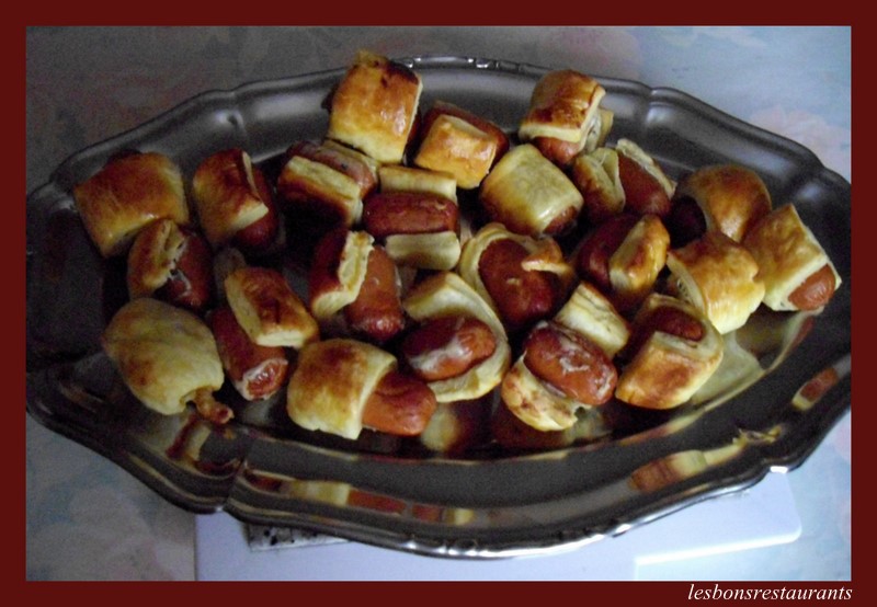 Petits Feuillets de Saucisses au Fromage et Moutarde