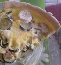 Quiche Lgre aux Courgettes et Lardons