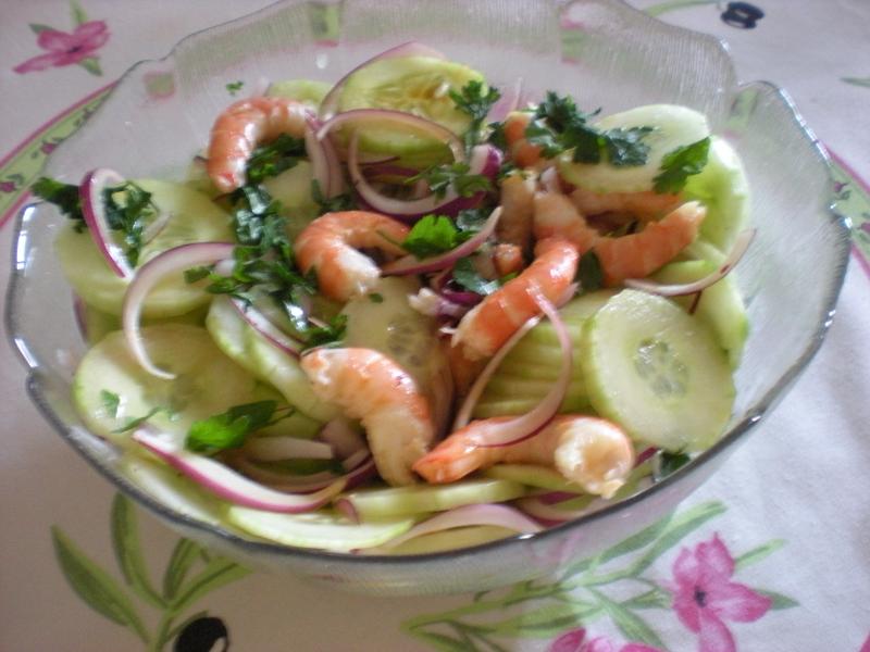 Salade de Concombres et Crevettes