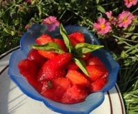 Salade de Fraises au Basilic