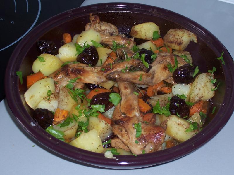 Tajine de Lapin aux Pruneaux