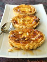 Tartelettes au Gruyre, Miel et Pignons de Pin